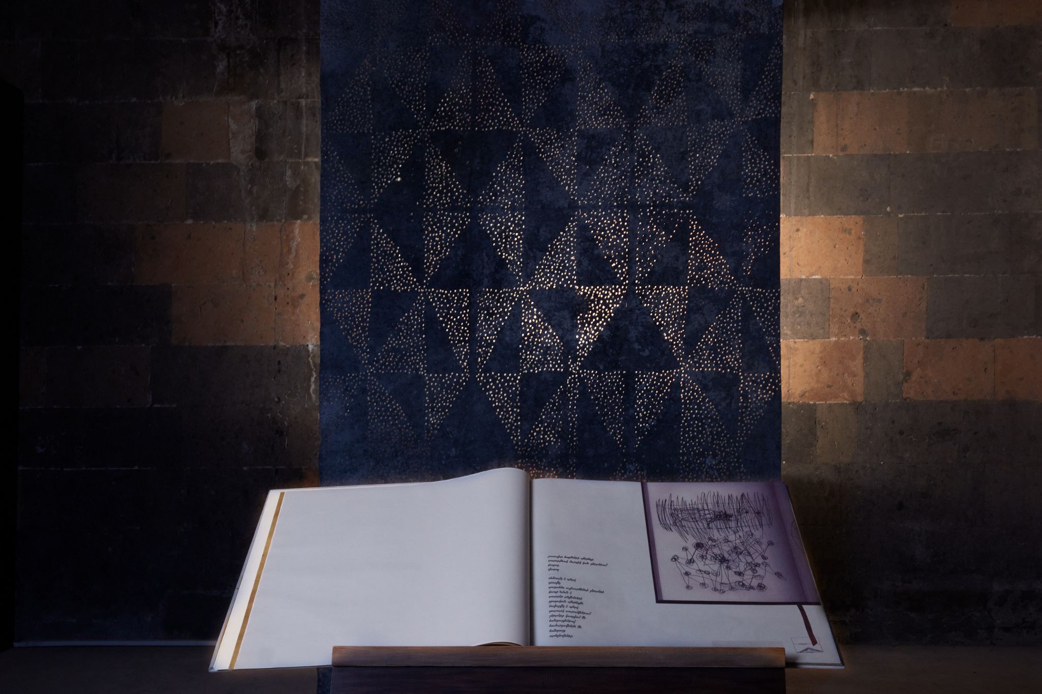 M20220520ARM_Exhibition1370613